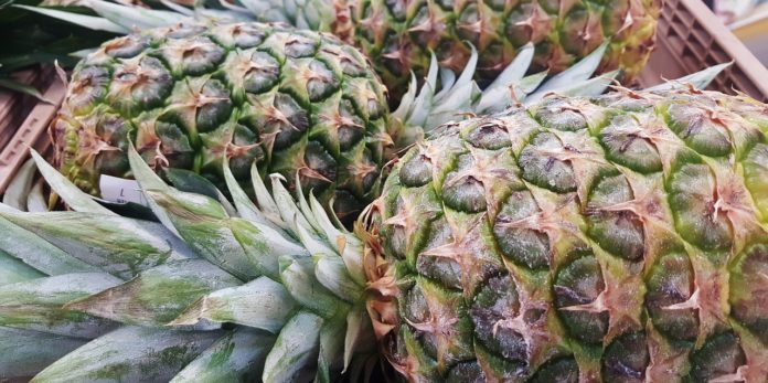 Ananas-Likör